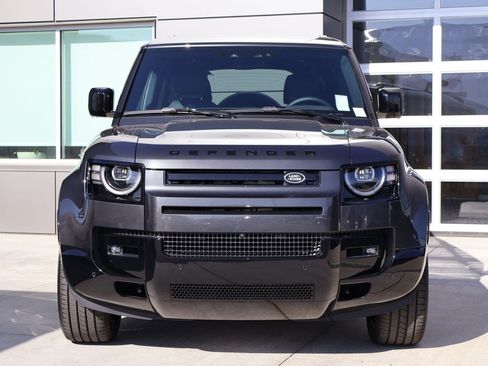 New 2026 Land Rover Defender 130 X-Dynamic SE AWD/4WD image 2