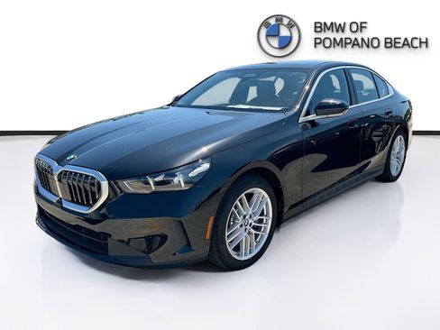 New 2025 BMW 530i w/ Premium Package RWD image 3