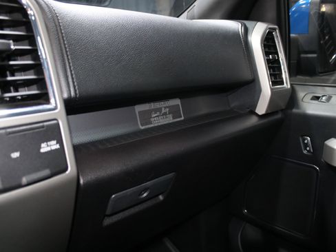 Used 2017 Ford F150 Lariat w/ Equipment Group 502A Luxury AWD/4WD image 53