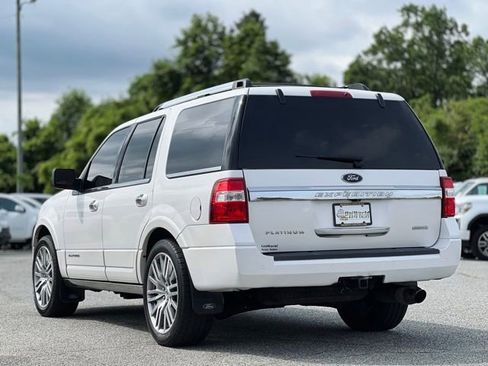 Used 2017 Ford Expedition Platinum AWD/4WD image 7