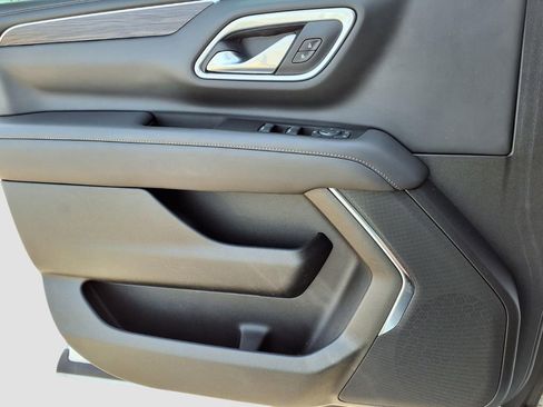 Used 2021 Chevrolet Suburban LS image 20