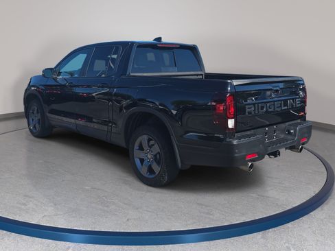 Used 2024 Honda Ridgeline TrailSport image 7