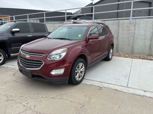 Used 2017 Chevrolet Equinox LT w/ Convenience Package image 1