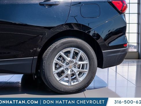 Used 2024 Chevrolet Equinox LT FWD image 40