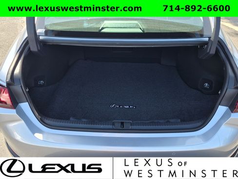 Used 2025 Lexus ES 300h w/ Premium Package FWD image 10