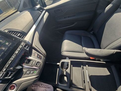 Used 2024 Honda Odyssey EX-L image 19