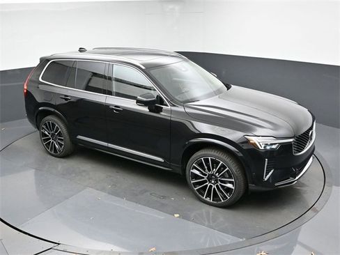 New 2026 Volvo XC90 B6 Plus w/ Protection Package Premier image 46