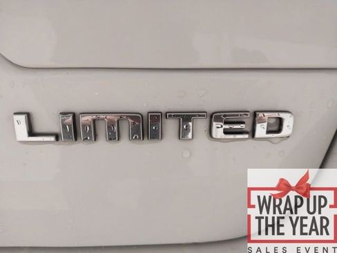 Used 2023 Jeep Grand Cherokee Limited w/ Luxury Tech Group II image 28