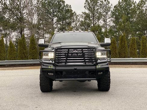 Used 2023 RAM 2500 Limited image 12