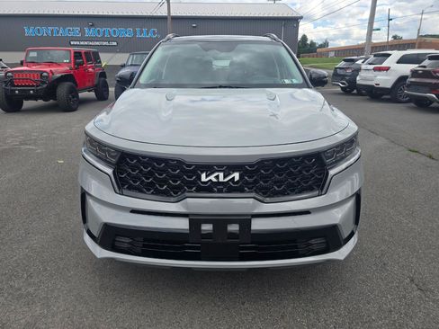 Used 2023 Kia Sorento AWD image 23