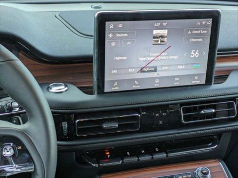 New 2024 Lincoln Aviator Reserve image 8