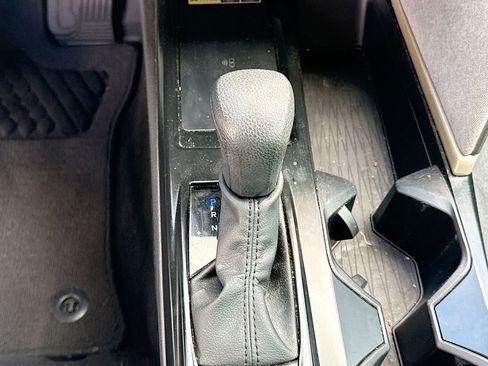 Used 2025 Toyota Camry LE image 18