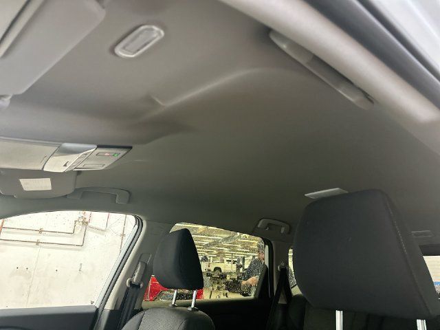 Used 2026 Nissan Rogue SV AWD/4WD image 22