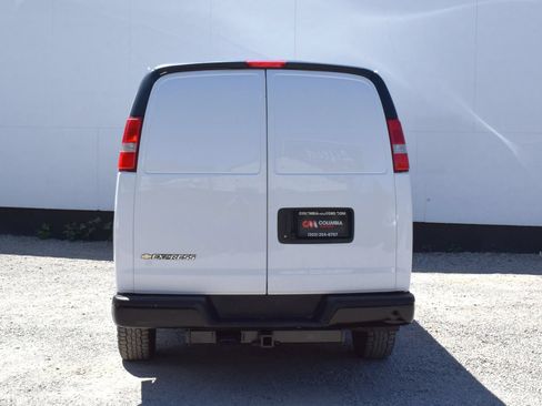 Used 2022 Chevrolet Express 3500 Extended w/ Driver Convenience Package RWD image 6
