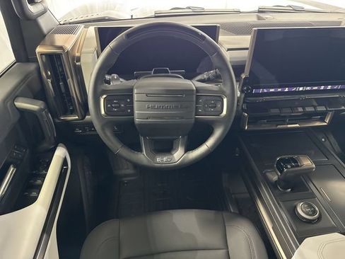 Certified 2025 GMC Hummer EV 3X AWD/4WD image 15