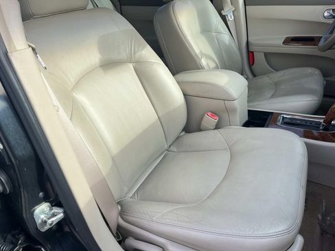 Used 2005 Buick LaCrosse CXL w/ Gold Convenience Package FWD image 25