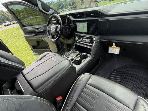 Used 2025 GMC Sierra 2500 AT4X w/ AT4X AEV Edition AWD/4WD image 15