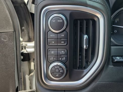 Used 2022 GMC Sierra 3500 Denali w/ Denali Ultimate Package AWD/4WD image 24