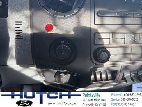 Used 2011 Ford F350 XL w/ Heavy Service Suspension Pkg AWD/4WD image 10