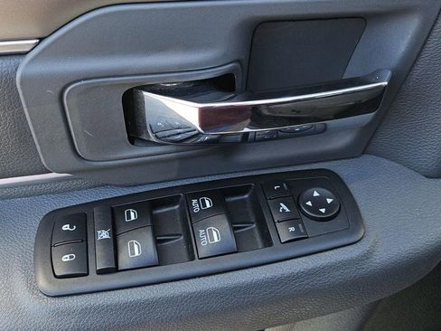 Used 2018 RAM 1500 Lone Star image 27