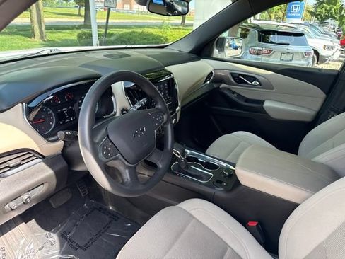 Used 2022 Chevrolet Traverse LS w/ Midnight/Sport Edition FWD image 15