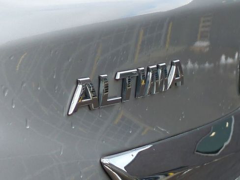 Used 2014 Nissan Altima 2.5 S w/ Display Audio Package image 11