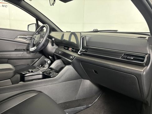 Used 2025 Kia Sportage X-Line w/ Premium Package AWD/4WD image 34