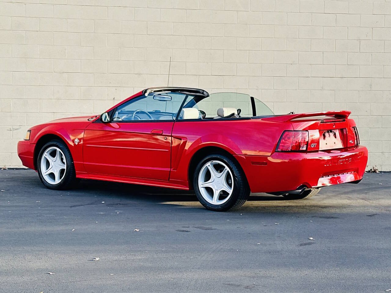 Used 1999 Ford Mustang GT RWD image 4