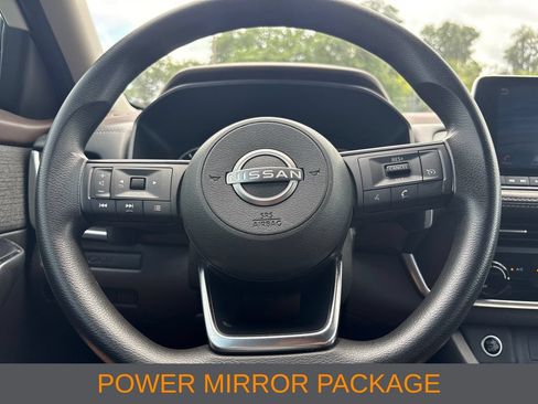 Used 2023 Nissan Rogue S FWD image 8