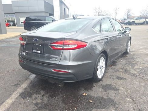 Used 2019 Ford Fusion SE image 8
