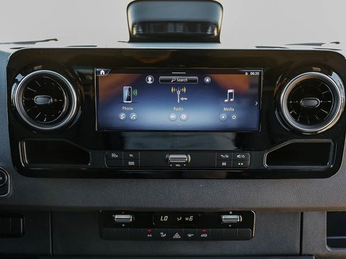 New 2025 Mercedes-Benz Sprinter 2500 image 11