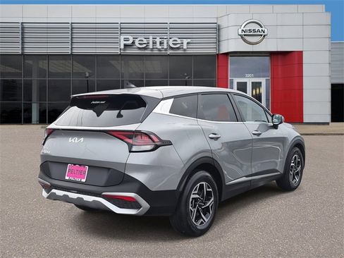 Used 2024 Kia Sportage LX image 6