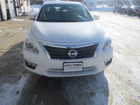 Used 2015 Nissan Altima 2.5 SL w/ Technology Package image 3
