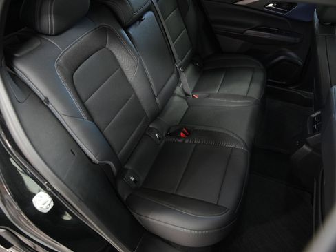 Used 2025 Chevrolet Equinox EV LT w/ Convenience Package image 15