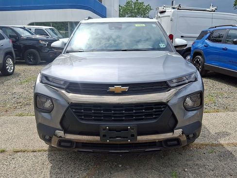 Used 2023 Chevrolet TrailBlazer ACTIV w/ Convenience Package AWD/4WD image 2