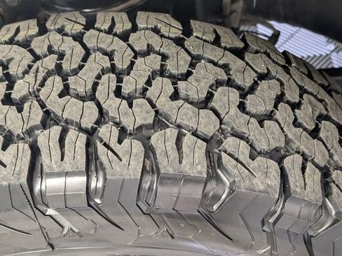 Used 2022 Jeep Wrangler Unlimited Rubicon 4xe w/ Cold Weather Group image 9