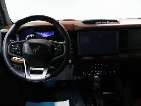 Used 2024 Ford Bronco Outer Banks image 15