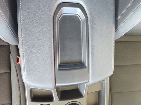 Used 2023 Chevrolet Silverado 1500 Custom image 15