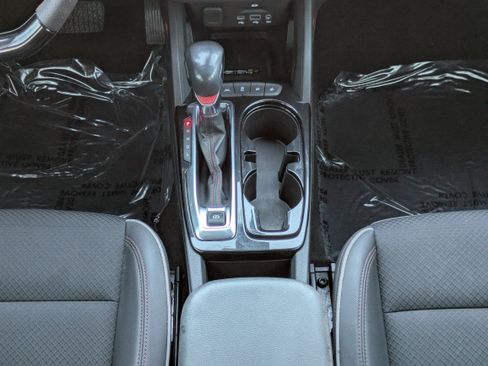 Used 2021 Chevrolet TrailBlazer RS w/ Technology Package image 6