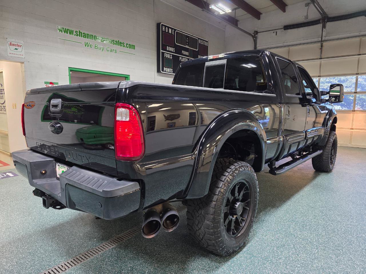 Used 2016 Ford F250 Lariat w/ Lariat Ultimate Package AWD/4WD image 7