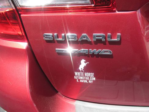 Used 2018 Subaru Outback 2.5i Premium AWD/4WD image 11
