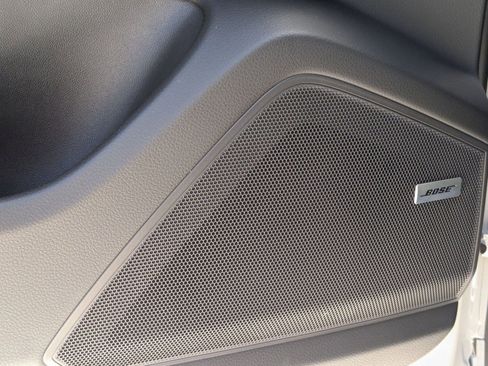 Certified 2025 Porsche Cayenne image 15