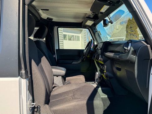 Used 2017 Jeep Wrangler Sport w/ Quick Order Package 24S image 10