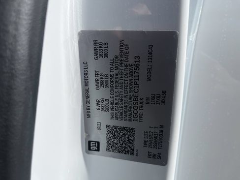 Used 2023 Chevrolet Colorado W/T RWD image 30