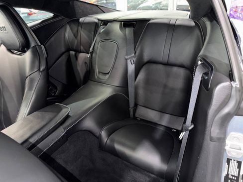 Used 2019 Aston Martin DB11 Coupe image 56