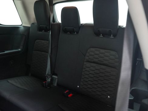 Used 2024 Nissan Pathfinder SV AWD/4WD image 14