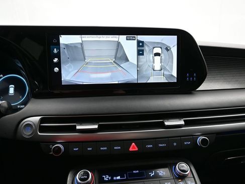 Used 2024 Hyundai Palisade Limited image 19