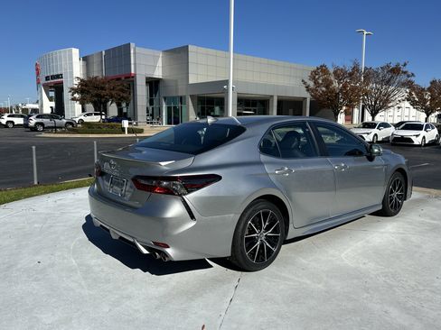 Certified 2024 Toyota Camry SE image 10