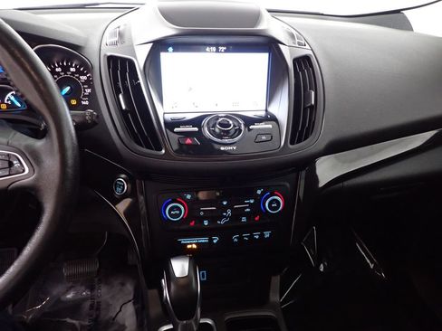Used 2019 Ford Escape Titanium AWD/4WD image 34
