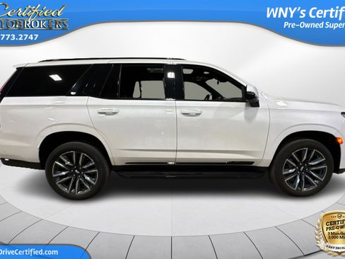 Used 2024 Cadillac Escalade Sport image 4